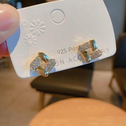 Simple and small earrings geometric earrings Korean temperament earrings Fashion Simple exquisite metal Women Jewelry Earrring