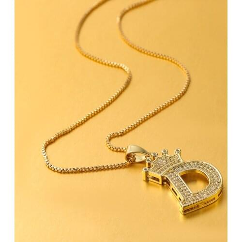 Pauli Manfi 2021 New Fashion Metal Rhinestone Letter D Pendant Womens Creative Popular Sweater Chain Party Accessories