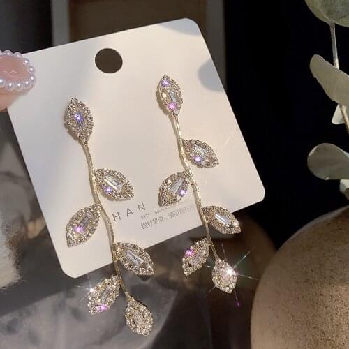 2021 New fashion joker long leaves Drop earrings design Women fine crystal Hyperbole style shiny earrings Jewelry