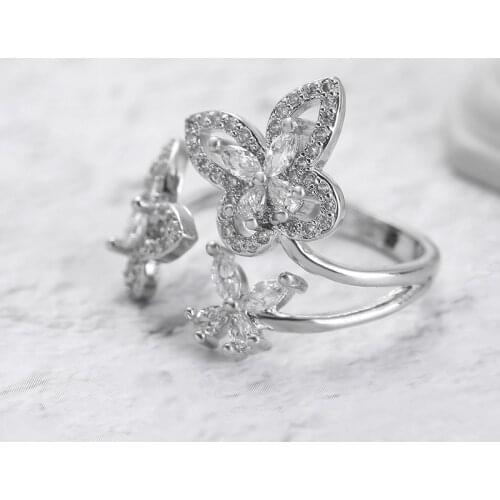 New Fashion Butterfly Ring Inlay Dazzling Zircon Cute Charm Insect Jewelry Women Wedding Party High Grade Trend S925 Accessories