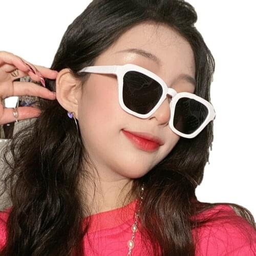 New Summer Fashion Sunglasses Women Square Frame UV400 Shades Polarized Vintage Eyewear Outdoor Vintage Sunglasses for Girl