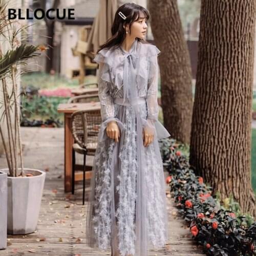 BLLOCUE Elegant Women Two-piece Set Vintage Lace Mesh Stitching Embroidery Feather Bow Long Sleeve Top + Mesh Skirt Suit