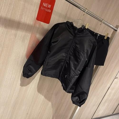 2021PRA suit, a set of matching, middle waist cut, good to wear not pick the figure!Shorts, coat, very wide thick, perfect versi