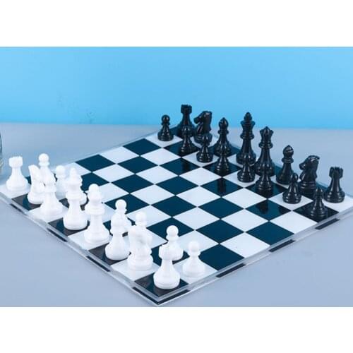 7PCS/SET Chess DIY Epoxy Mold 3D Chess Silicone Mold Mirror Resin Mold For Family Games Friend Playing Handmade Making Mould