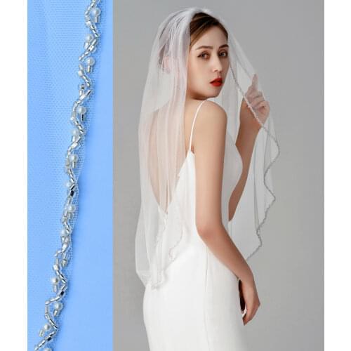 TOPQUEEN V32 Bridal Veil Crystal Beaded Bead Edge Short Veil with Comb Simple Layer Bridal Veil with Rhinestones Clear Crystal