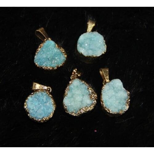 5pcs Wholesale Women Druzy Pendants Lovely Dyed Sky Blue Geode Drusy Pendant With Plated Edged Quartz Druzy