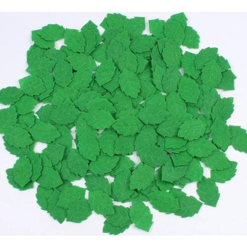 50pcs Leaves Felt Non Woven Green Tree Leaves Patch Kindergarten School Wall Decor Kids Christmas Party DIY Crafts Accessories