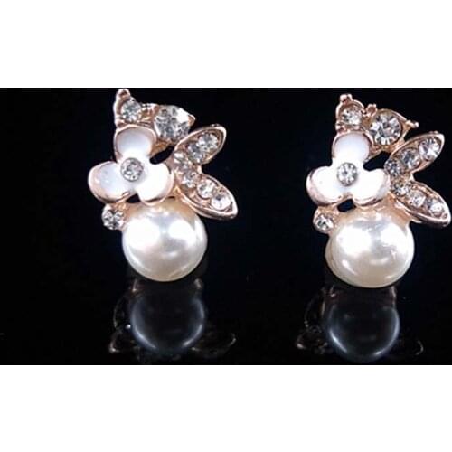 2018New 100Pcs White Flower Rhinestones Butterfly Pearl Button For Wedding Decoration or DIY Hair accessories HZ407