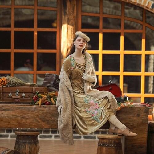 Spring Original Design AutumnWinter Women Vintage Elegant Slim Sleeve Sequins Embroidery Camel Long Velvet Dresses