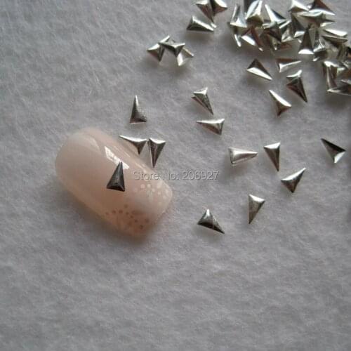 MD-626 30pcs Nail Decoration 3*4mm Metal Silver Long Triangle Metal Nail Art Decoration