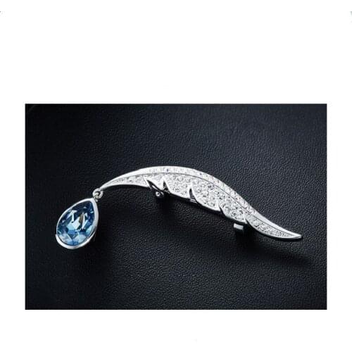 2021 New European and American Fashion Feather Brooch, High-end Ladies Corsage With Copper Alloy Natural Crystal Brooch