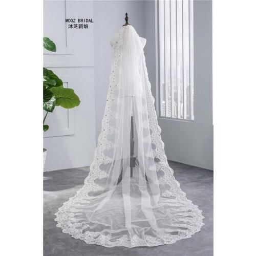 Glamorous Bridal Veils 2018 New Arrival Real Images Cathedral Veil Applique Crystals with Comb