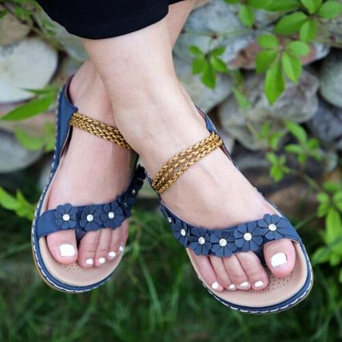 Women Summer Flower Knitting Decoration Comfortable Sandals Womens Luxury Designer Sandals Woman Beach Sliders Slippers Shoes