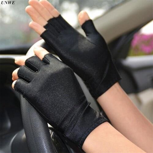 1 Pairs Half Finger Gloves Men Black White Spandex Gloves Household Thin Stretch Men Driving Gloves