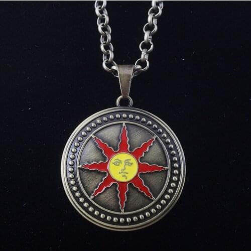 SG Hot Sale Dark Souls 3 Sun Sollar Badge Necklaces Onion Knight Logo Pendants Keyring For Women Men Car Bag Cosplay Jewelry