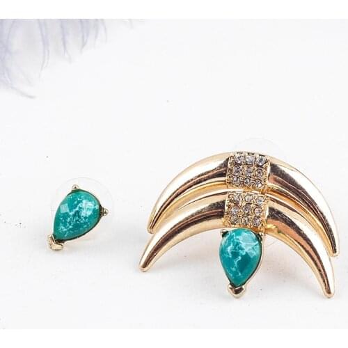 2019 Newest Design A variety of Wear Mode Moon Earrings Jewelry Fashion Women Green Stud Earrings Wholesale