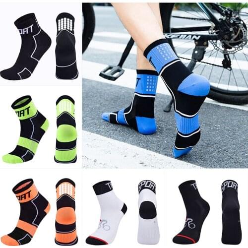 Men women Professional Night Riding Reflective Cycling Socks Breathable Bicycle Socks Sports Running Socks