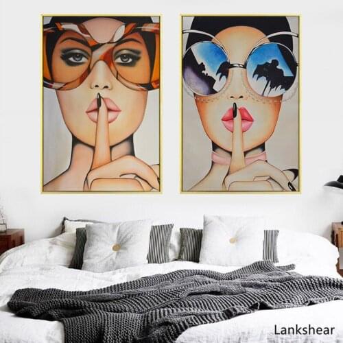 Fashion Glasses Girl Woman Canvas Poster Wall Art Poster Nordic Print Painting Decoration Pictures Modern Hotel shop Home Decor