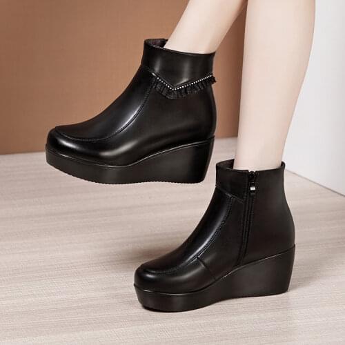 Plus Size 32-43 Platform Shoes Women Boots Fall Winter 2021 Black Medium Heel Leather Ankle Boots Ladies Wedges Boots with Fur