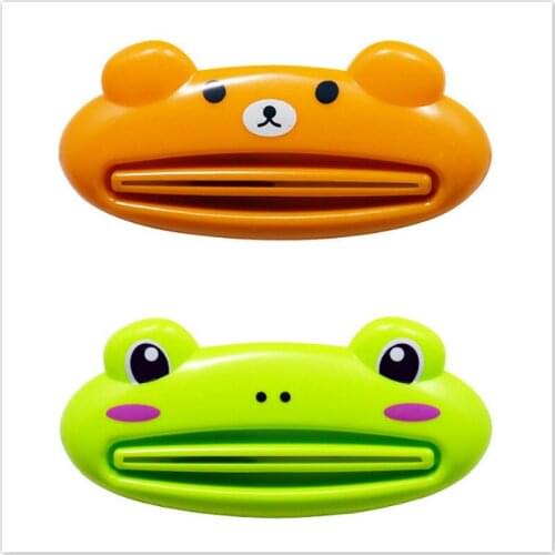 1pcs Bear Squeeze Baby Tubs Baby Safe Baby Shower Kids Baby Shower Protect Eyes Hair Wash Children Waterproof