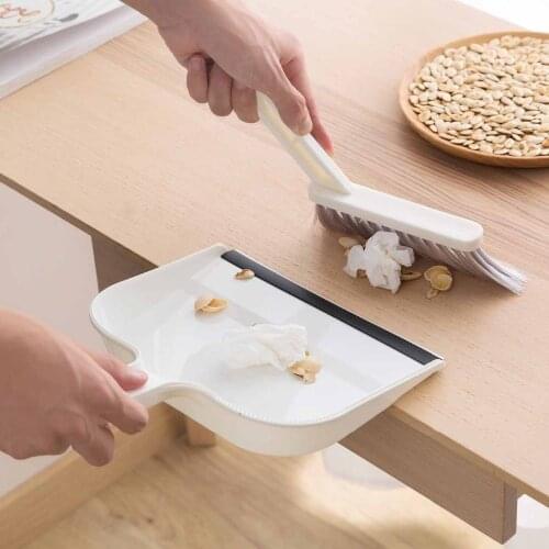 White Plastic Cleaner Dustpan Broom Sweep Kit Multi-functional Cleaning Set Mini Desk Sweep Kit Broom Dustpan Set