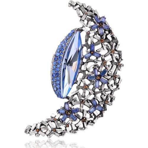 Vintage Large Moon and Star Brooches for Women Winter Coat Accessories Elegant Party Bejeweled Accessories Designs AC152