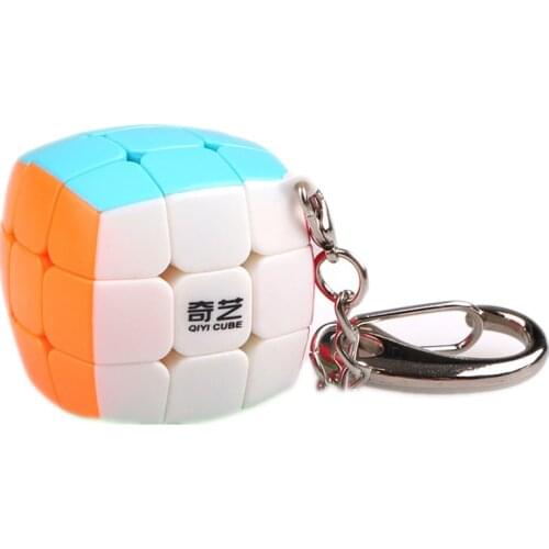 QiYi Mini Keychain Cube 3x3x3 Pendant Chain Key Ring Mini Magic Cube 3x3 Small Speed Cube Puzzle Toys for Children Beginner