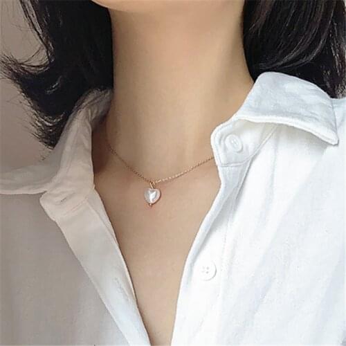 Korean Fashion heart-shaped pendant necklace girl clavicle necklace chain contracted joker Heart pearl necklace gifts for women