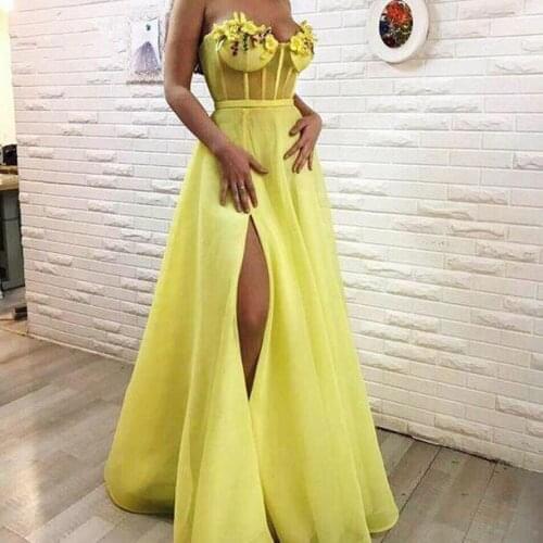 Chic Sexy Yellow A-line Prom Dresses 2021 With Hide Split Appliques Flower Long Prom Gowns Sweetheart Lace Up Abendkleider