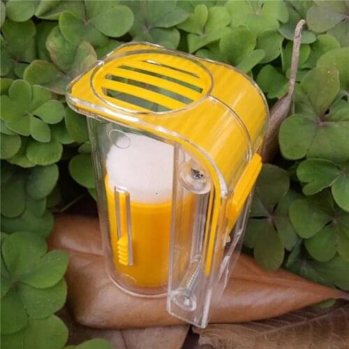Bee Queen Marker Bottle Mark Cage Plastic One Handed Marking Catcher with Plunger Push Garden Bee Tools Beekeeping Supplies