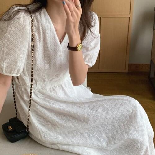 Elegant Embroidery Floral Dresses 2021 Chic Vintage Short Sleeve White Summer Dresses Casual Loose Midi Dress Robe Femme 14902