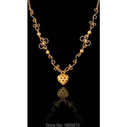 Lovely Heart Pendants Necklaces Jewelry Girls Women Romantic Gold Color Chokers Necklaces Fashion Jewelry