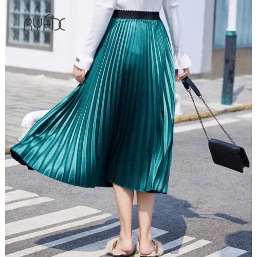 Vintage Autumn Spring Women Velvet Skirt High Waisted Ladies Elegant Sexy Skinny Black Pleated Skirts Female Maxi Skirts Y2008