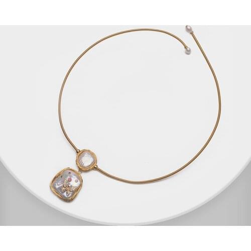 Amorita Geometric butterfly design fashion pearl necklace