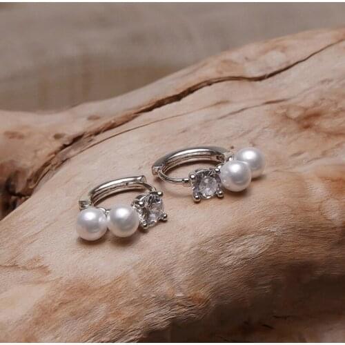 WTLTC French Zircon Pearl Charms Hoop Earrings for Women Chic Small Tiny Huggies Earrings Minimalist Geometric Hoops Earrings