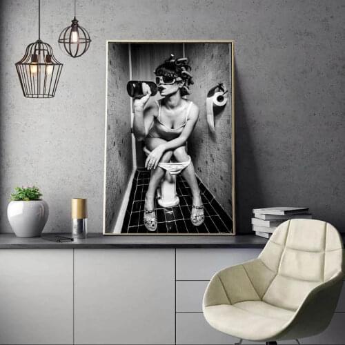 Sexy Girl Sits in a Toilet Canvas Art Posters And Prints Black And White Nordic Canvas Painting On the Wall Art Picture Decor