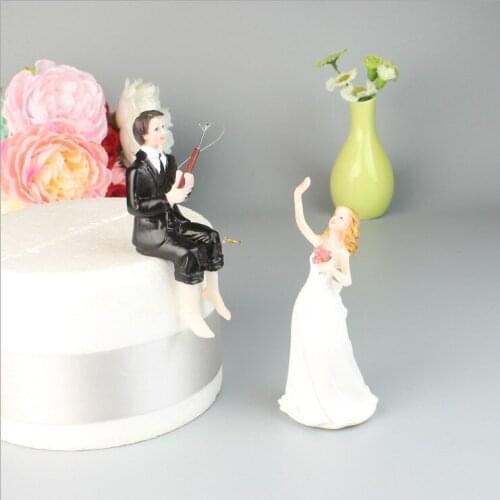 Resin Wedding Cake Topper Wedding Newlywed Bridal Groom Figure Cake Decoration Sale