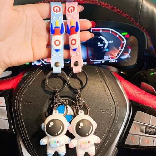 Nice Gift Fashion Pendant 1Pcs Metal Key Ring for Men Women Cute Space Astronaut Key Chain Bag Car Accessories PVC 2Colors