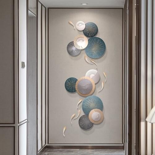 Modern Wrought Iron Round Plate Wall Hanging Fish Crafts Office Club Wall Sticker Ornaments Home Livingroom Wall Mural Decor Art