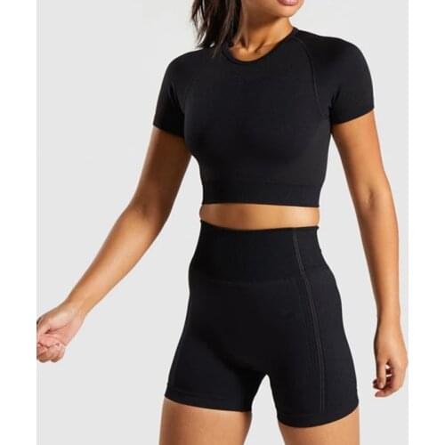 2020 New Seamless Knitted Buttocks Yoga Suit T-Shirt+ Shorts Sports Fitness Suit Shorts Suit Female Yoga Set fitness suit