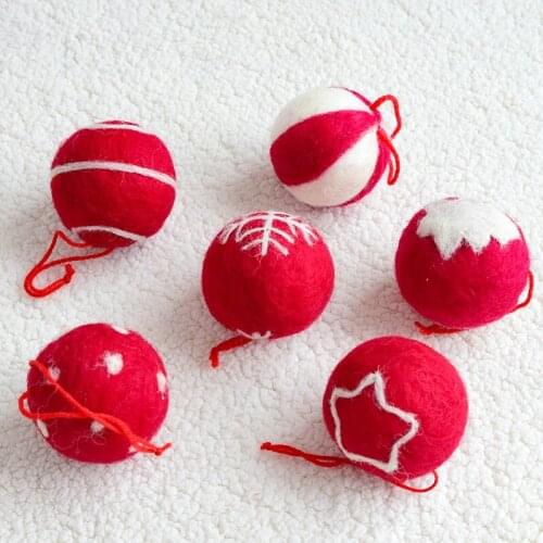 Wool felt circle snowflake Christmas tree decoration ball ball diy material small pendant Christmas ornament