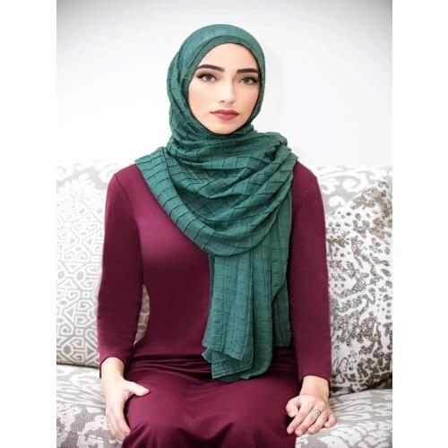 1 pcs Hot sale crinkled elastic women scarf/scarves embossed grid shawl solid soft viscose muslim hijabs wraps fast shipping