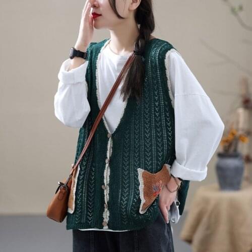 Johnature Women Knitted Top Cotton V-Neck Sleeveless Pocket Embroidery Vintage Sweater 2021 Autumn New Loose Casual Vest