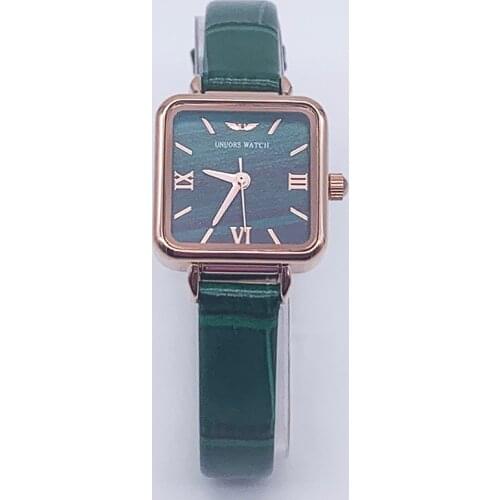 Watch Womens Style Small Green Watch Square Light Luxury Retro Small Square Plate Quartz Fashion Watch BraceletS