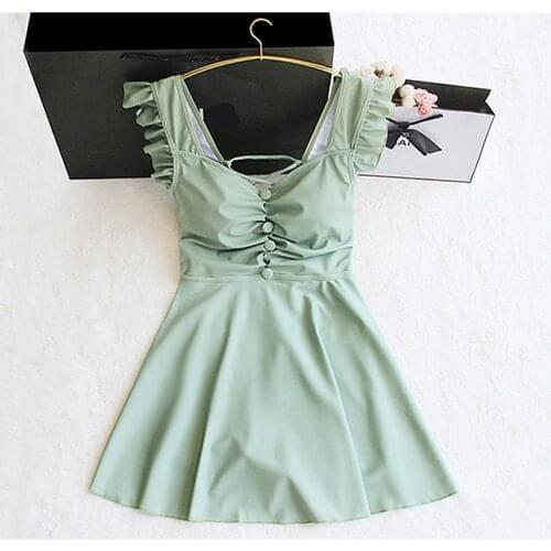 Girl conjoined conservative student sweet conservative class show thin sexy backless hot spring Korean little fresh