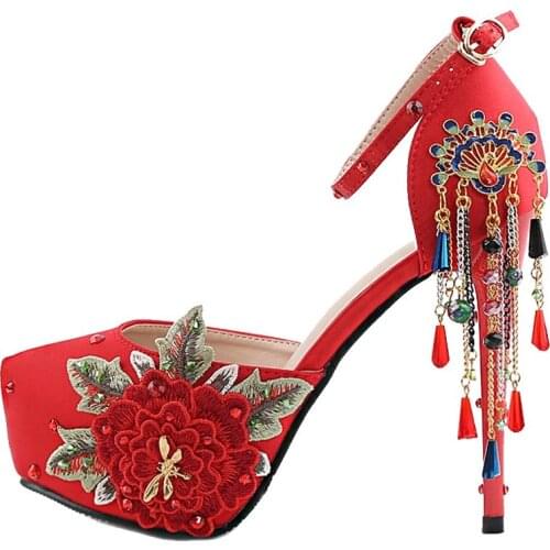 Chinese national wind flower fringed bridal shoes super high heel stiletto red hollow wristband female wedding shoes summer