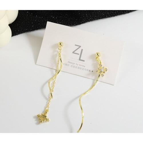 Sweet Girl Earrings 2020 Korean Fashion New Earrings Asymmetric Wave Long Crystal Personality Earrings Womens Wholesale