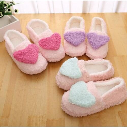 Lovely Ladies Home Floor Soft Women Indoor Slippers Outsole Comfortable Big Heart Decor Shoes Female Cashmere Warm Casual Shoes