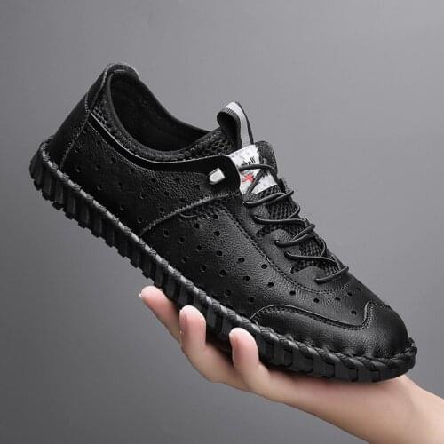 Men Genuine Leather Shoes Breathable Slip on Casual Shoes Fashion Loafers Mens Moccasins Flats Male Hollow Italian Designer Shoe