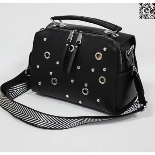 Womens bag, possess store, m0-3, one department